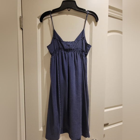 Aritzia Wilfred silk navy slip dress Sz Small - Picture 2 of 5